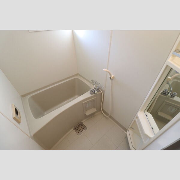 バニュルス　Ⅰ・Ⅱ・Ⅲ 浴室