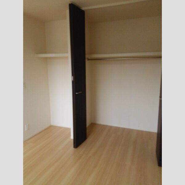 エスタシア花 物入れ・クローゼット