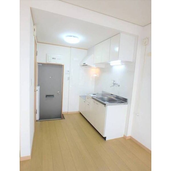 エメロードハイツ 玄関