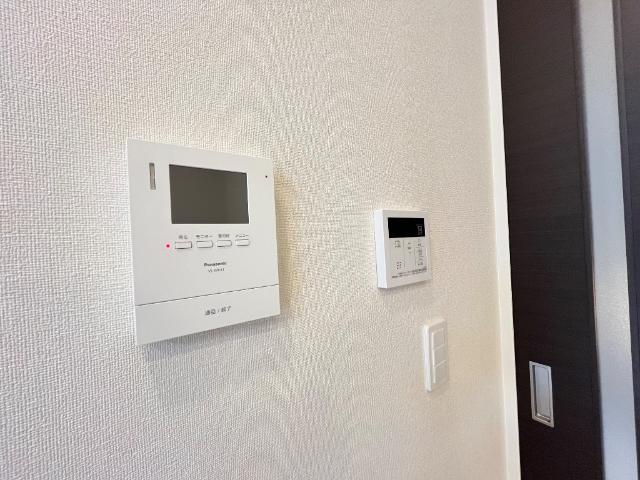 シャンパーニュ北越谷202号室 カメラ付インターホン