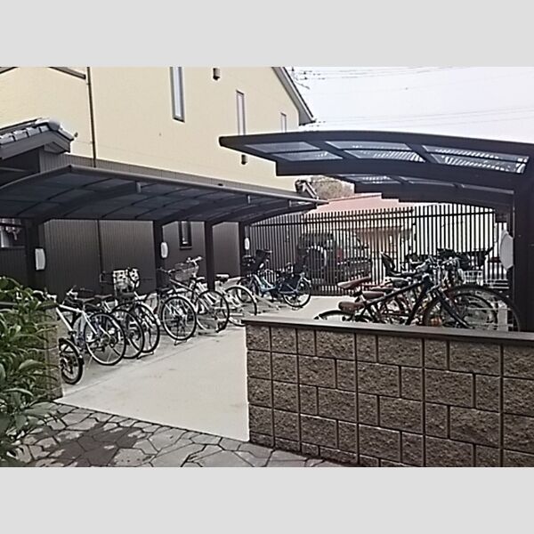 ブリエ　Ⅲ 駐輪場