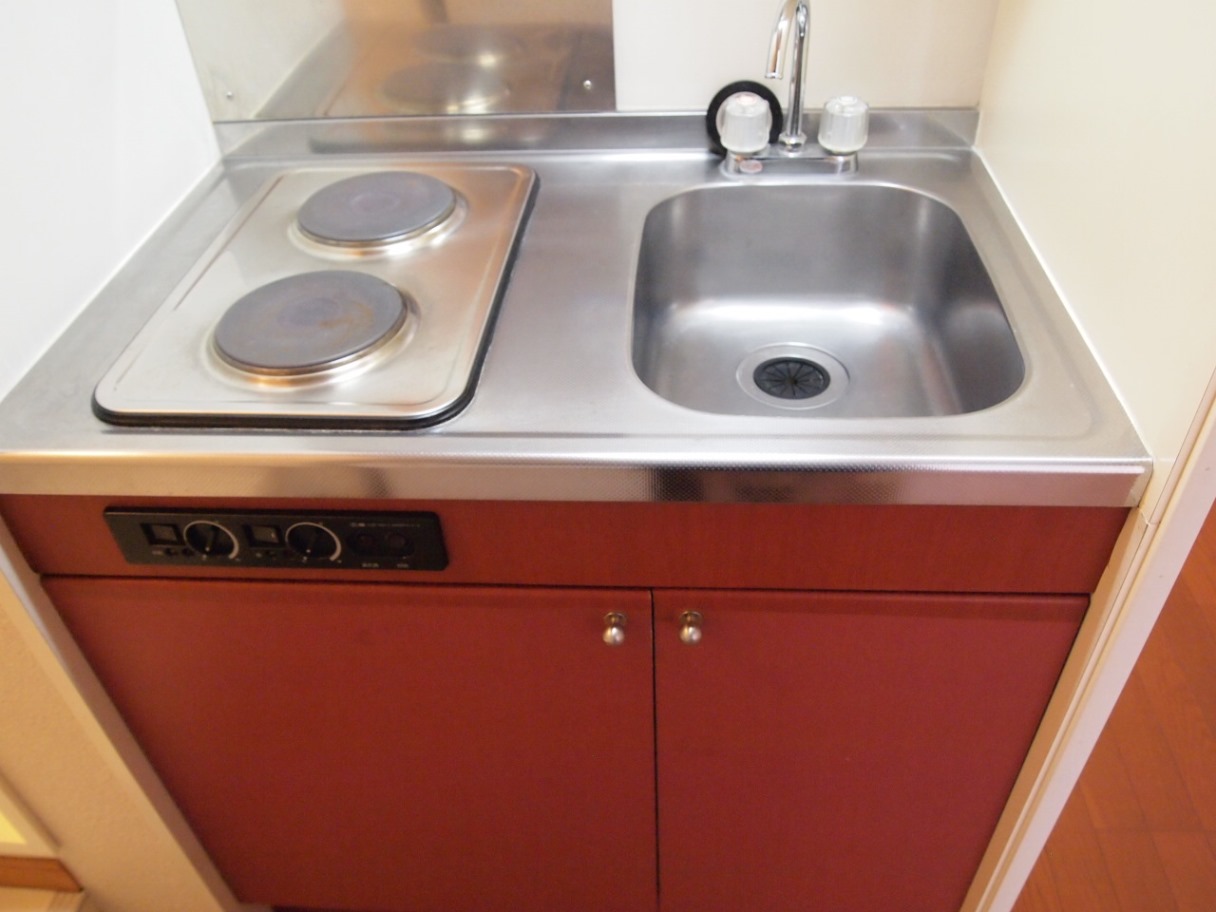 レオパレス国分寺台中央105号室 キッチン