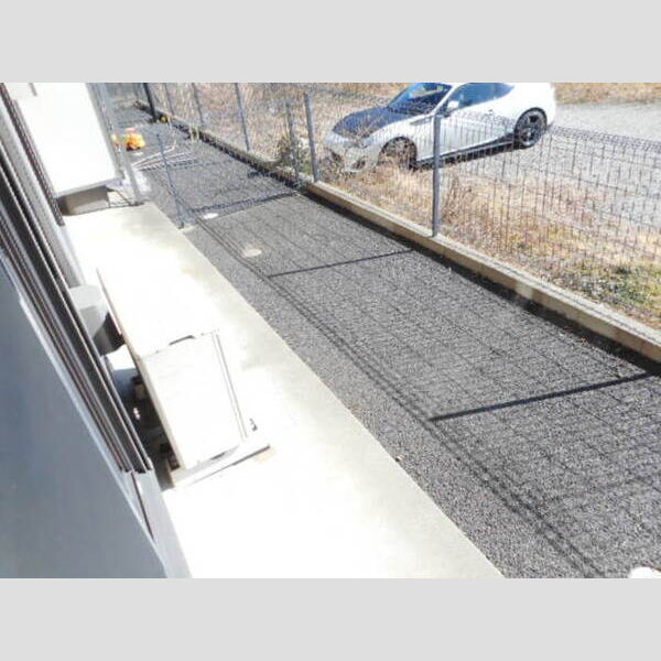 セジュール梨香102号室 テラス付き専用庭