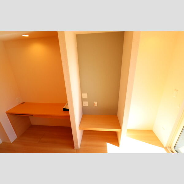 ライズ生田303号室 TV台