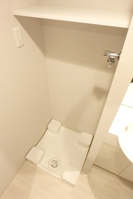 グランド・ガーラ川崎西口 室内洗濯機置場