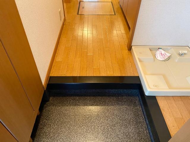 ピアリープレイス 玄関