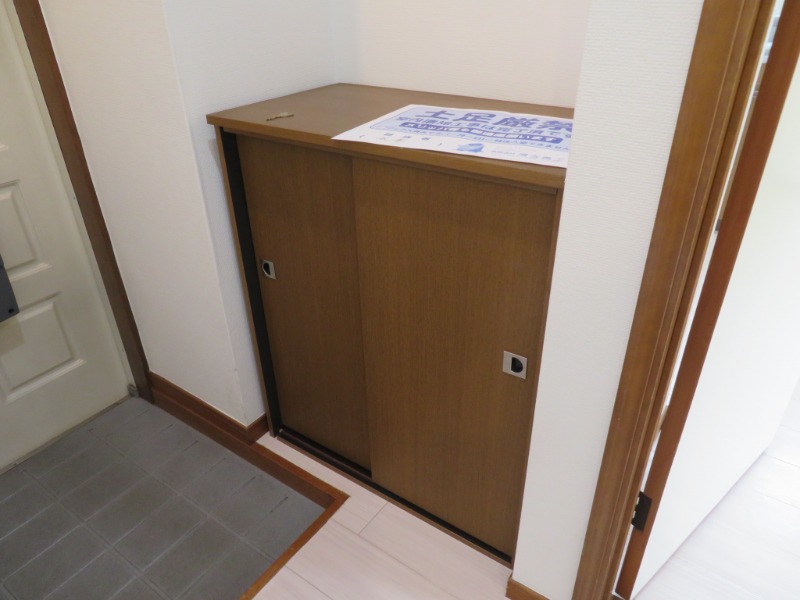 グランディールA2階 収納