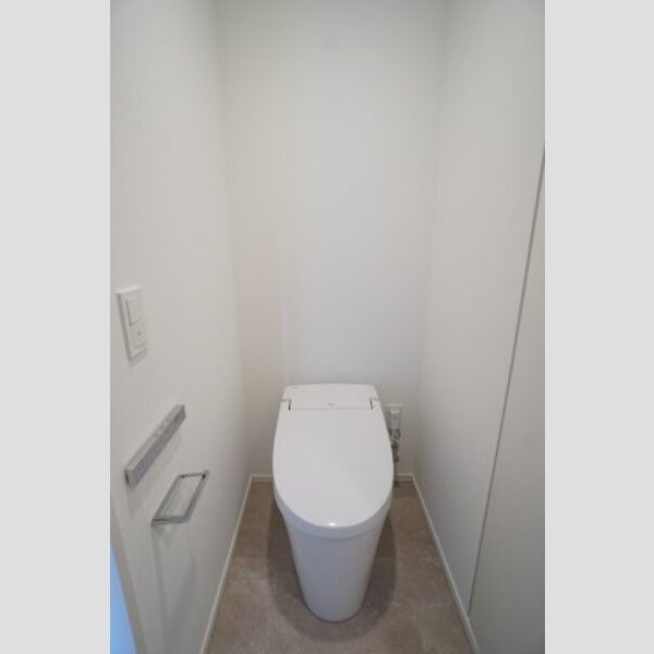 プライムメゾン森下WEST211号室 トイレ