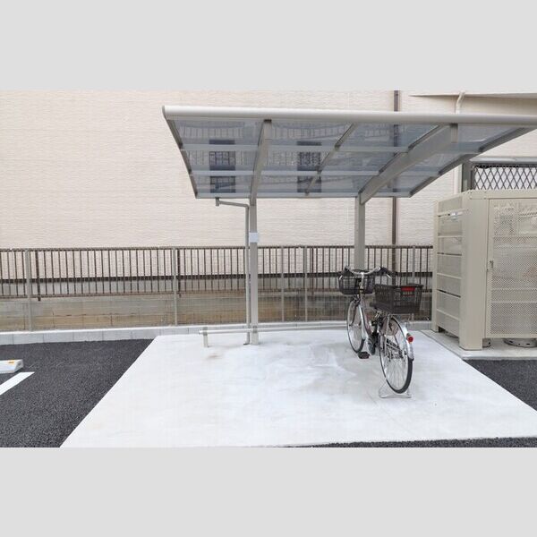 ソラーレ湘南 駐輪場