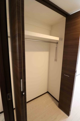 GENOVIA川崎鈴木町skygarden0327号室 収納