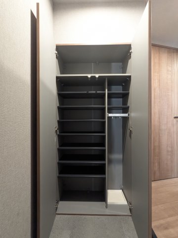 アルティザ上野毛0101号室 収納