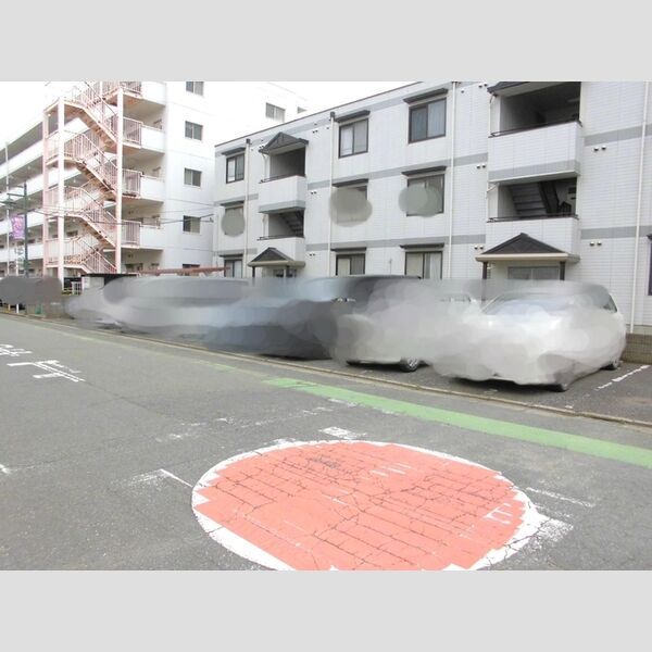 ニュースターフィールド 駐車場