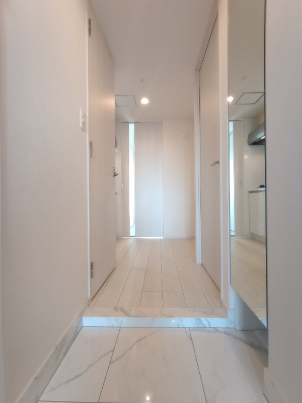 クレイシアIDZ三田5階 玄関