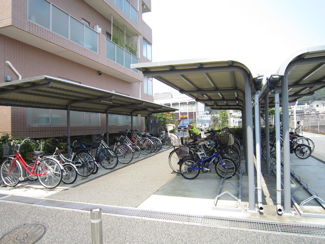 マノー藤沢0402号室 駐輪場（有料）