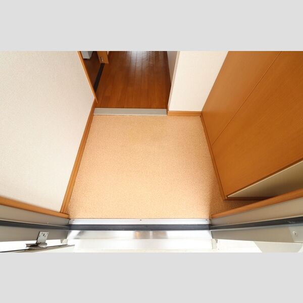 エスポワール105号室 玄関