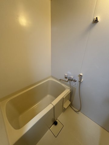 カサ・デ・コリーナ バス