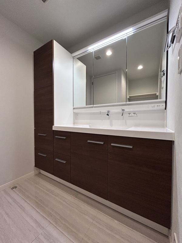 ＬＵＬＵ西尾久3階 洗面