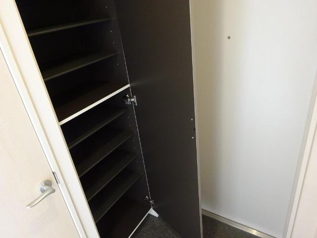 Ｆａｍｉｌｉｅ　Ｓｕｙａｍａ 下駄箱