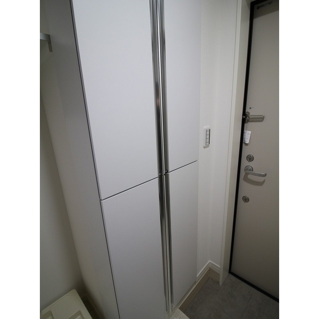 エクセラン東立石 内観