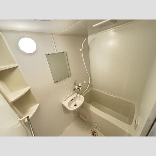 クレスト西戸部205号室 ユニットバス
