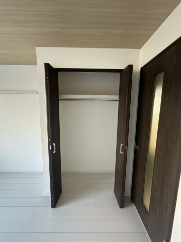 ラルジュ藤沢102号室 収納