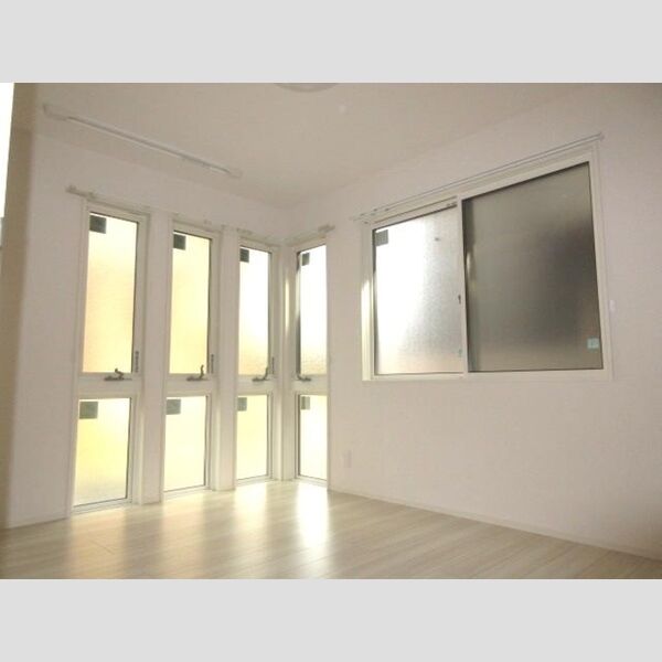 アンジュール氷川台101号室 洋室