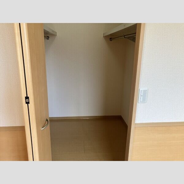 アンソレイエ　西館 収納