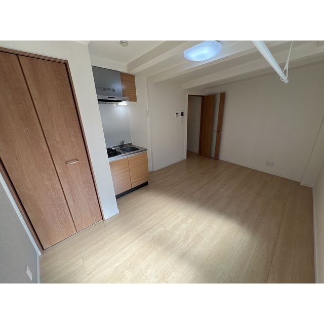 モデラート西新宿201号室 リビング