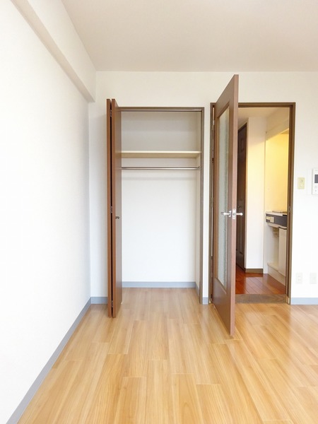 モナーク立川高松町 収納