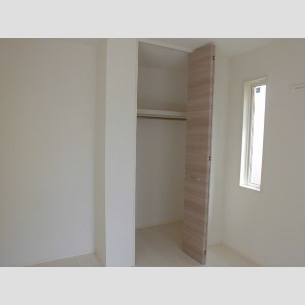 ラウレア瑞江 洋室6.5帖　クローゼット