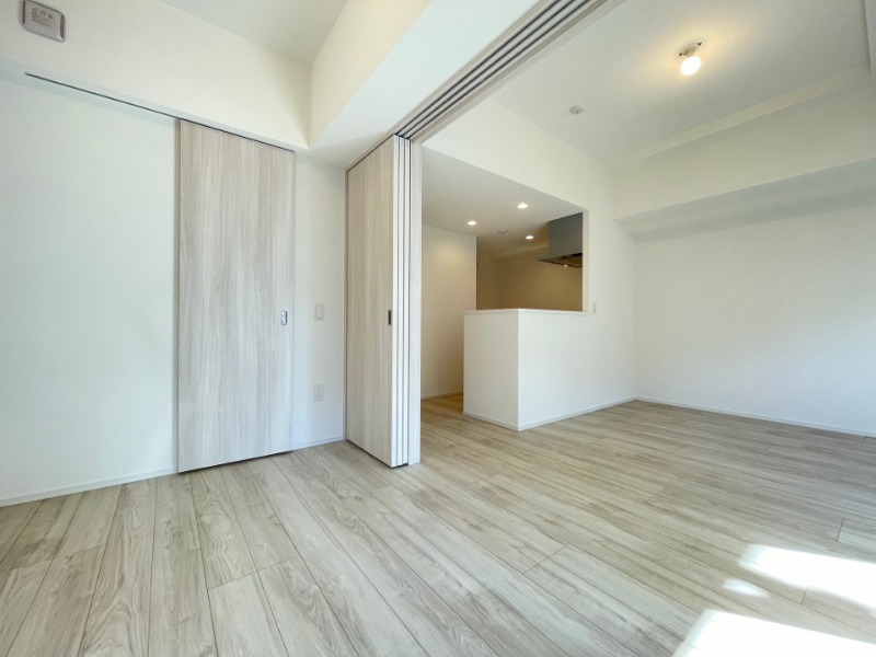 ドゥーエ王子神谷1階 寝室