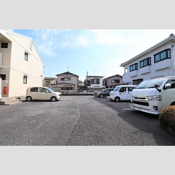 エーエスコーポ 駐車場