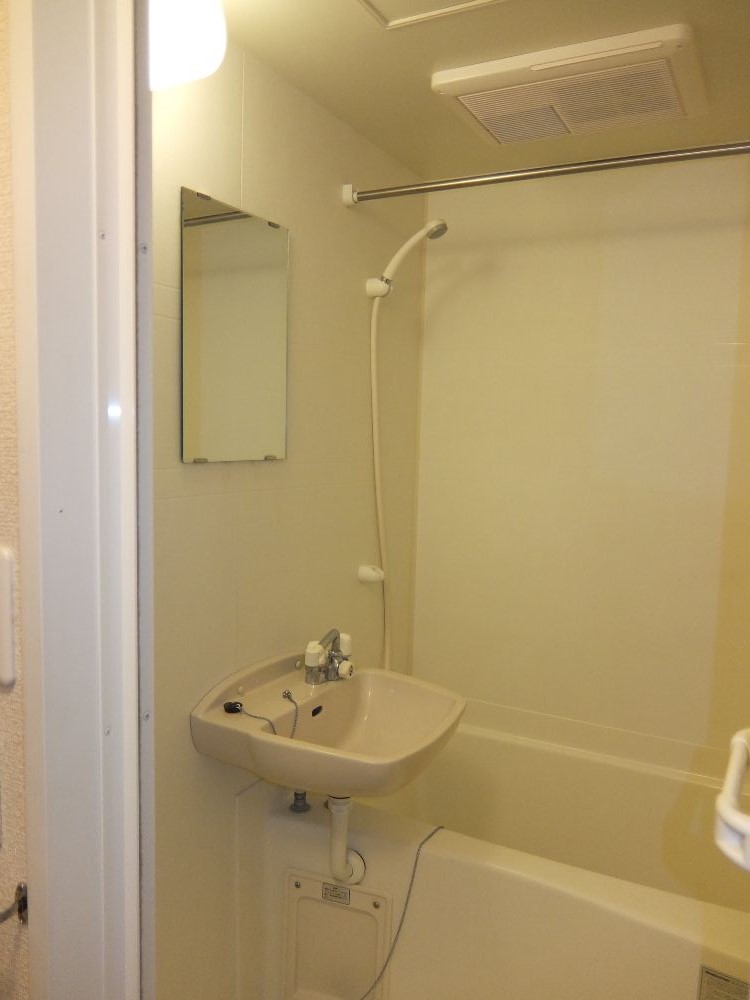 レオパレスコンフォートウッズⅡ 浴室換気乾燥機付きのお風呂