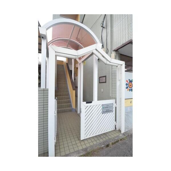 フォーシム庚申坂 エントランス