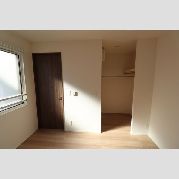 アンソレイエⅡ305号室 洋室6.4帖