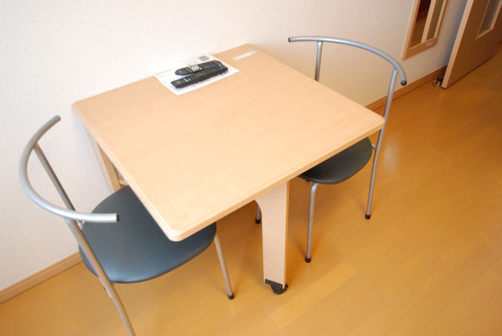 レオネクストヒラサワ ※1Ｆはフローリング　2Ｆは絨毯使用です。