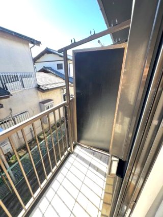 クロノス日野南202号室 バルコニー