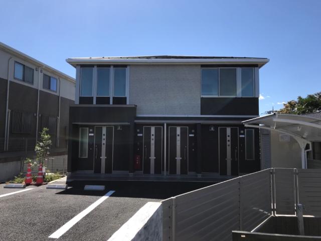 アース　メゾン　アイリス 外観写真（昼）