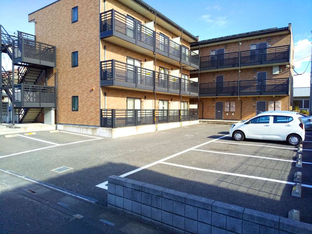 レオネクストオルフェーヴル 玄関