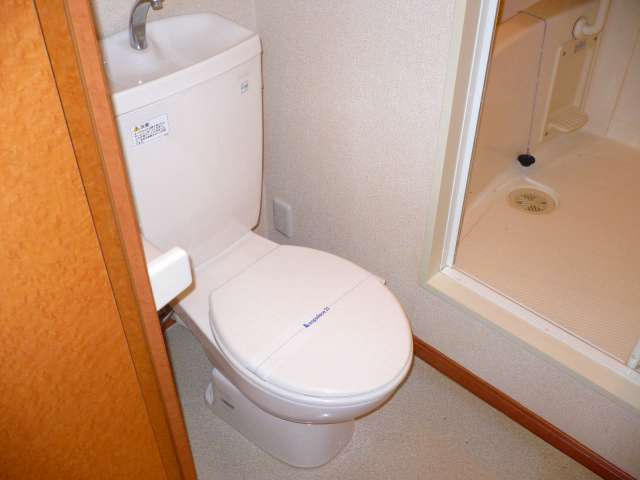 レオパレスときわⅡ 玄関