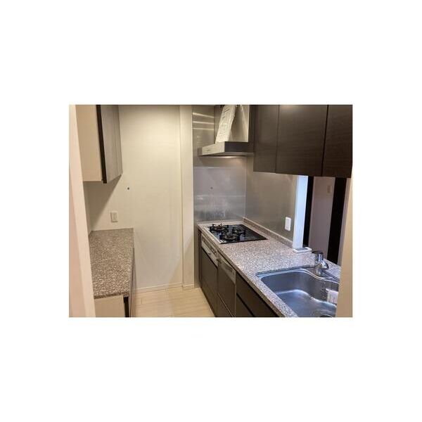 大崎ウエストシティタワーズE棟1516号室 キッチン