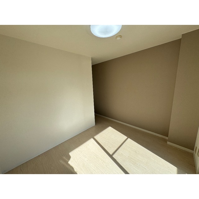 サルーテ熊谷305号室 リビング