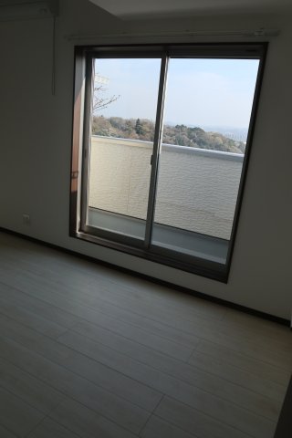 ベイルーム釜利谷204号室 バルコニー