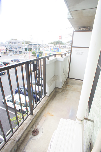 リヴェール清0302号室 落ち着いた時間を過ごせるバルコニーです