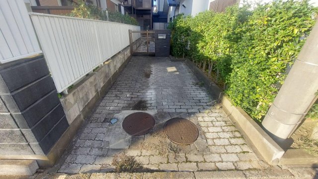 広々ペットハウス 駐車場