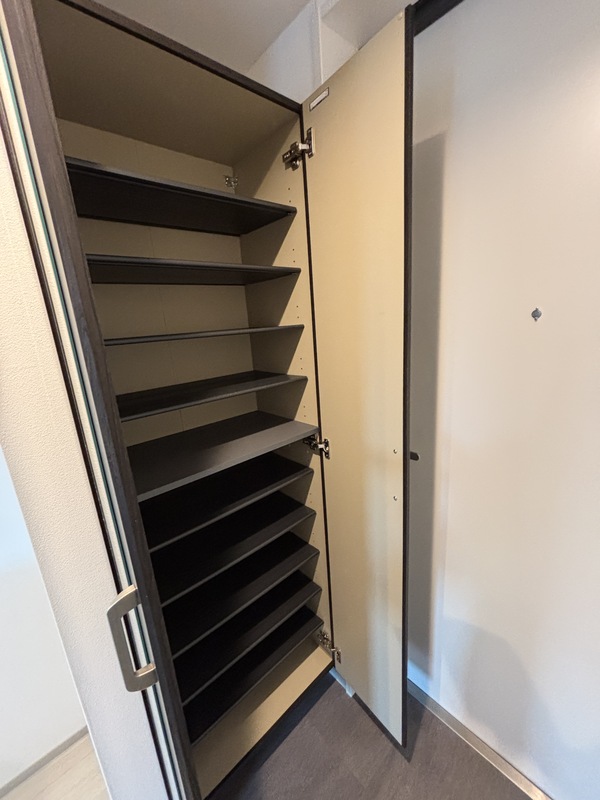 LOC'S WADAMACHI 302号室の写真となります