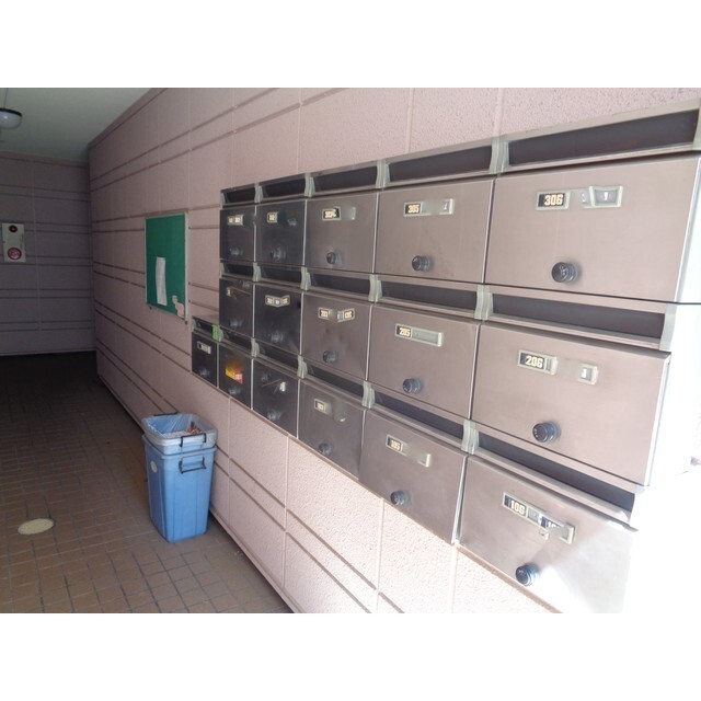 ビクトワール西新宿1階 外観