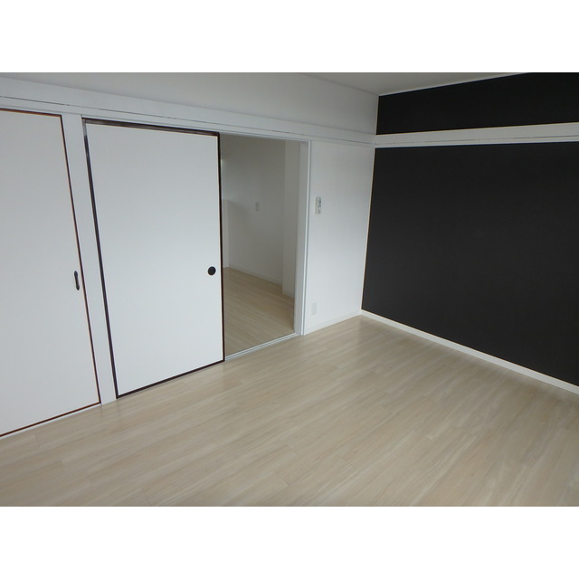 豊ビル406号室 リビング