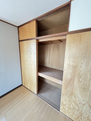 ゾンネハイツ0303号室 収納