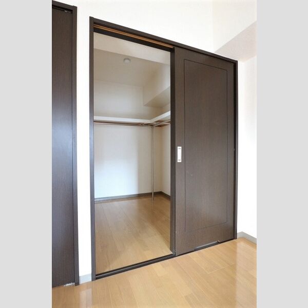 アルカンシェル505号室 ウォークインクローゼット